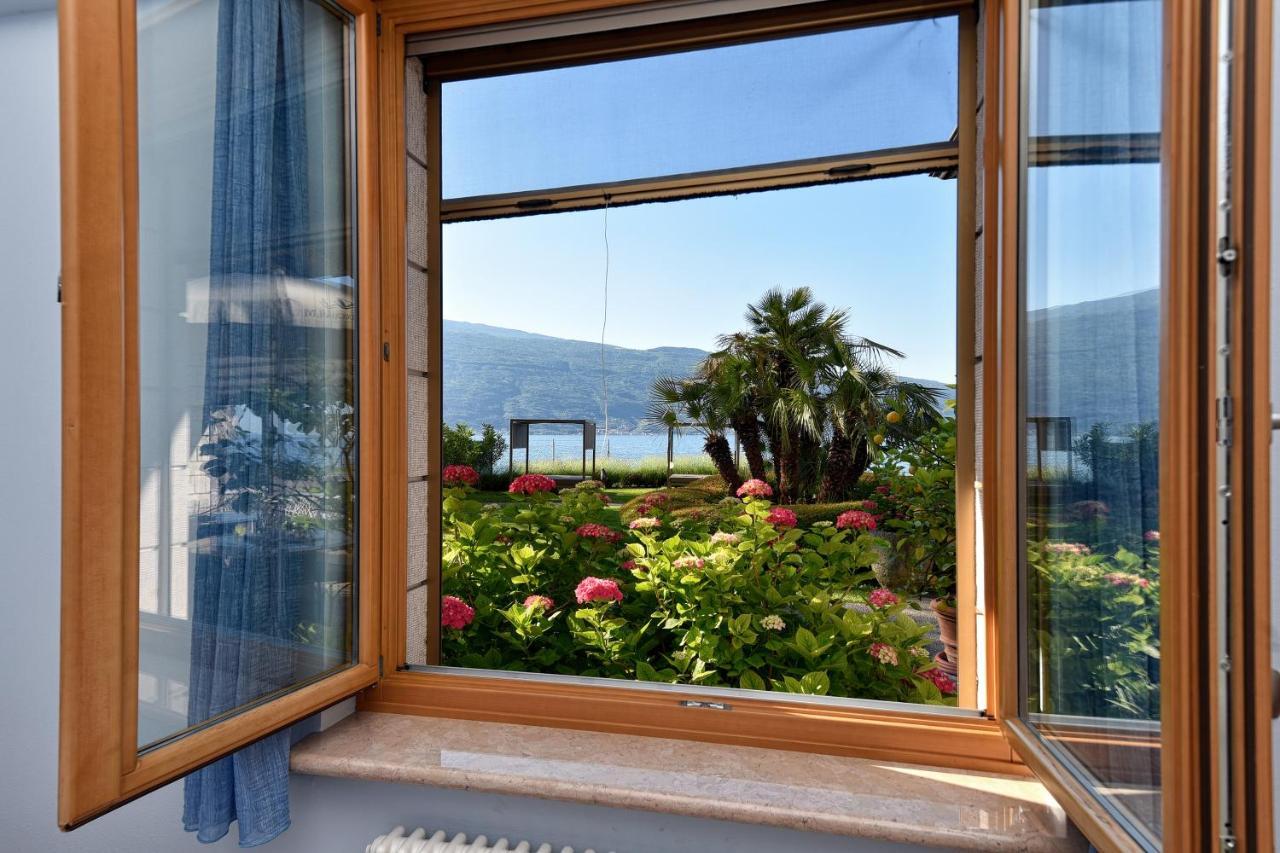 Torre Degli Ulivi Bed & Breakfast Tignale Bagian luar foto