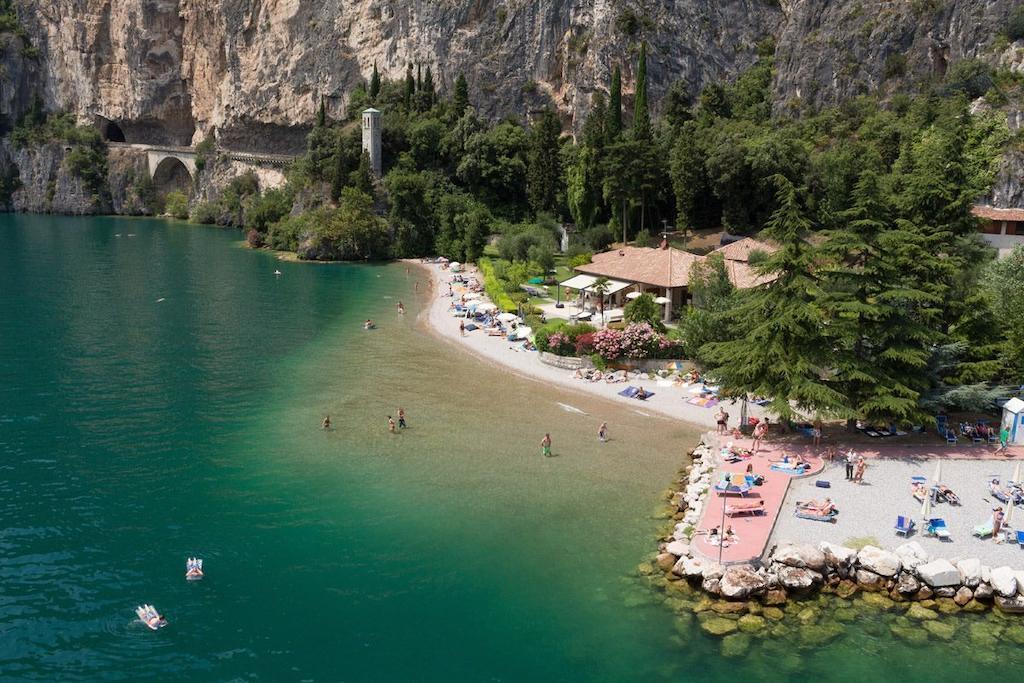 Torre Degli Ulivi Bed & Breakfast Tignale Bagian luar foto